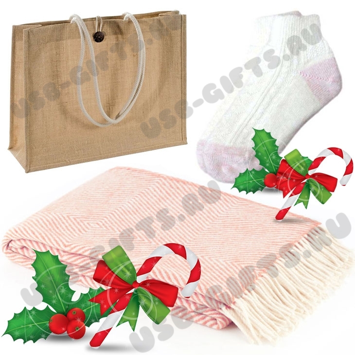 Подарочные наборы комплекты плед, носки, упаковка с логотипом оптом цены новогодние подарки