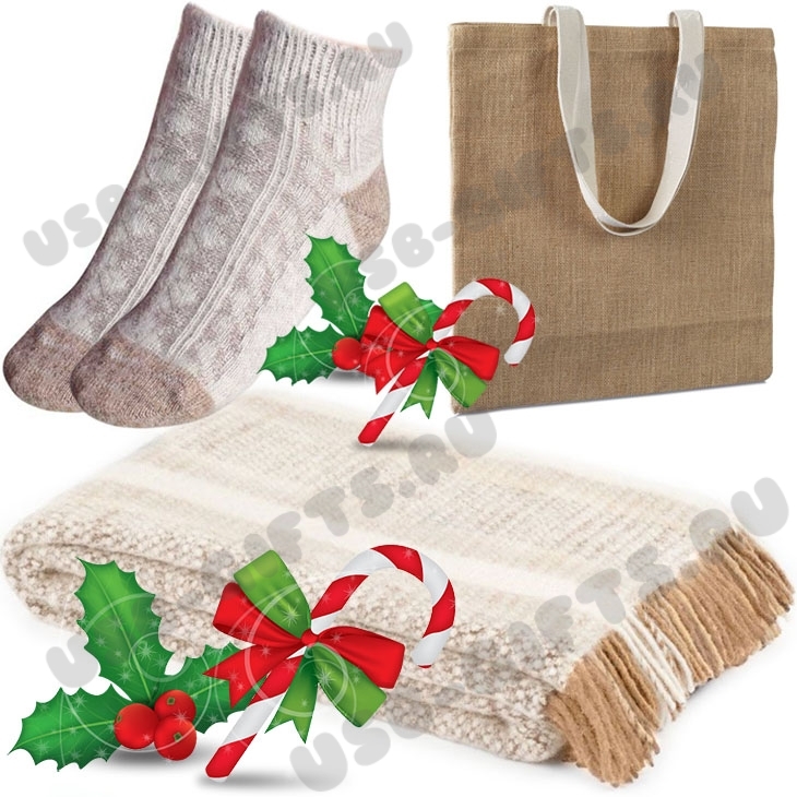 Подарочные комплекты: плед, носки в сумке под логотип купить оптом