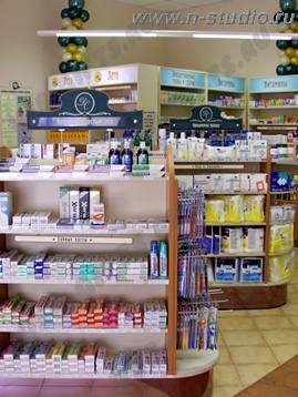 Общий вид интерьера аптеки 