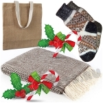 Подарочный новогодний набор: плед, сумка, носки с логотипом